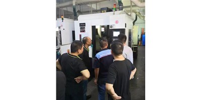 腾博会官网精机年终保养活动顺利发展，保障机床高效运行